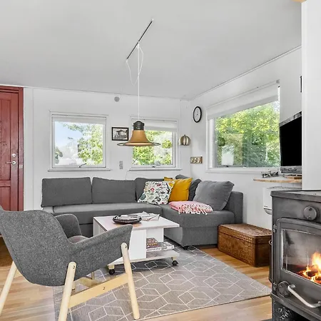 Prázdninový dům Awesome In With Wifi